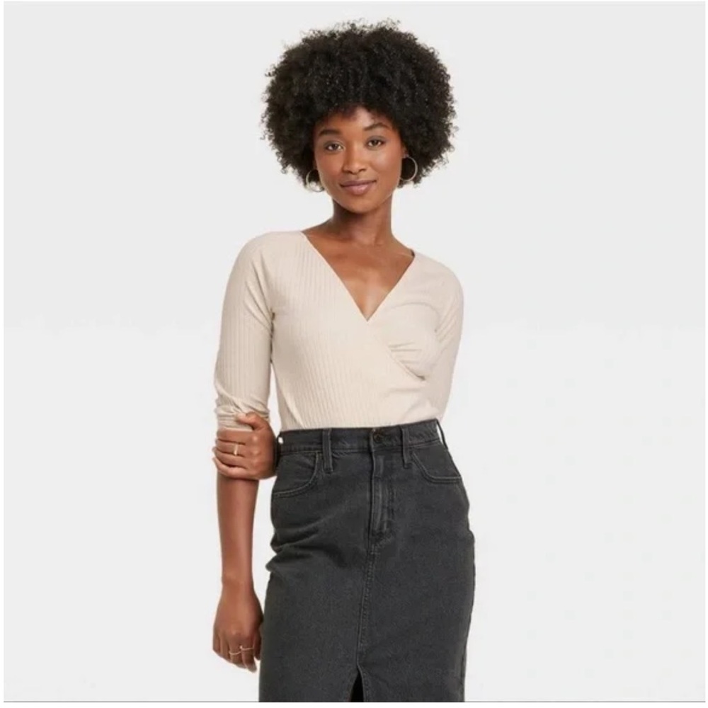 Universal Thread Beige Ribbed Long Sleeve Top - Picture 9 of 10